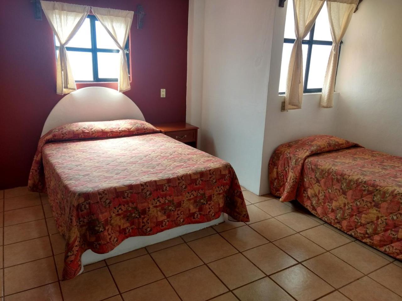 Hotel Hacienda Morales. グアナファト 部屋 写真